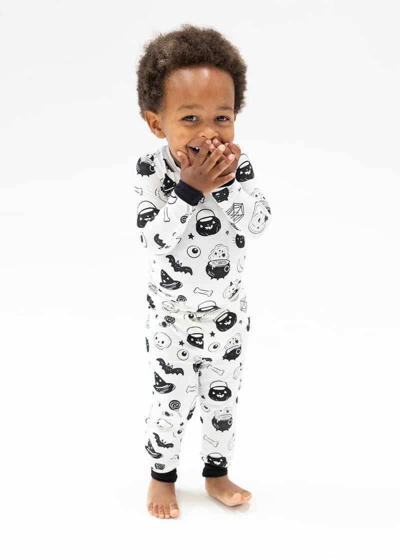 2-Piece L/S Pajama Set - Black & White Halloween