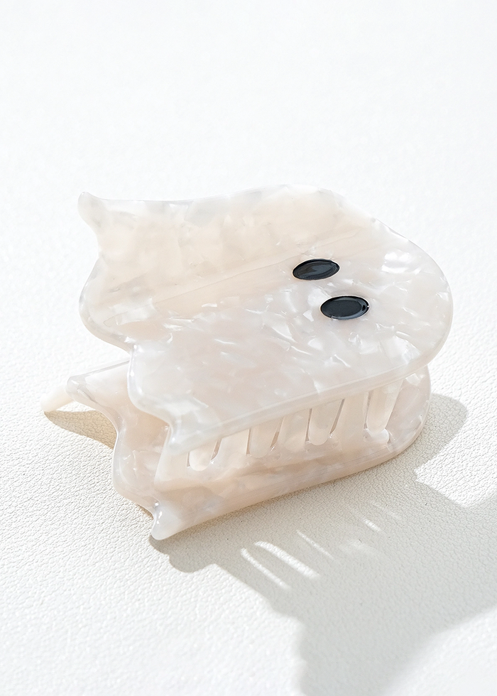 Small Ghost Claw Clip - Pearl