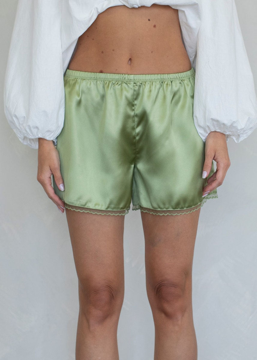Lia Satin Short - Matcha