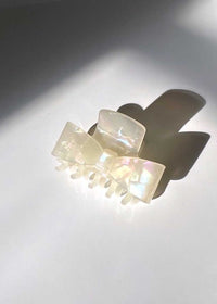 Big Bow Claw Clip - Pearl