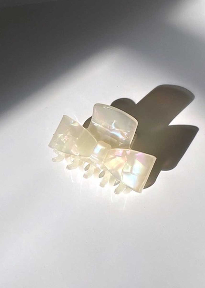 Big Bow Claw Clip - Pearl