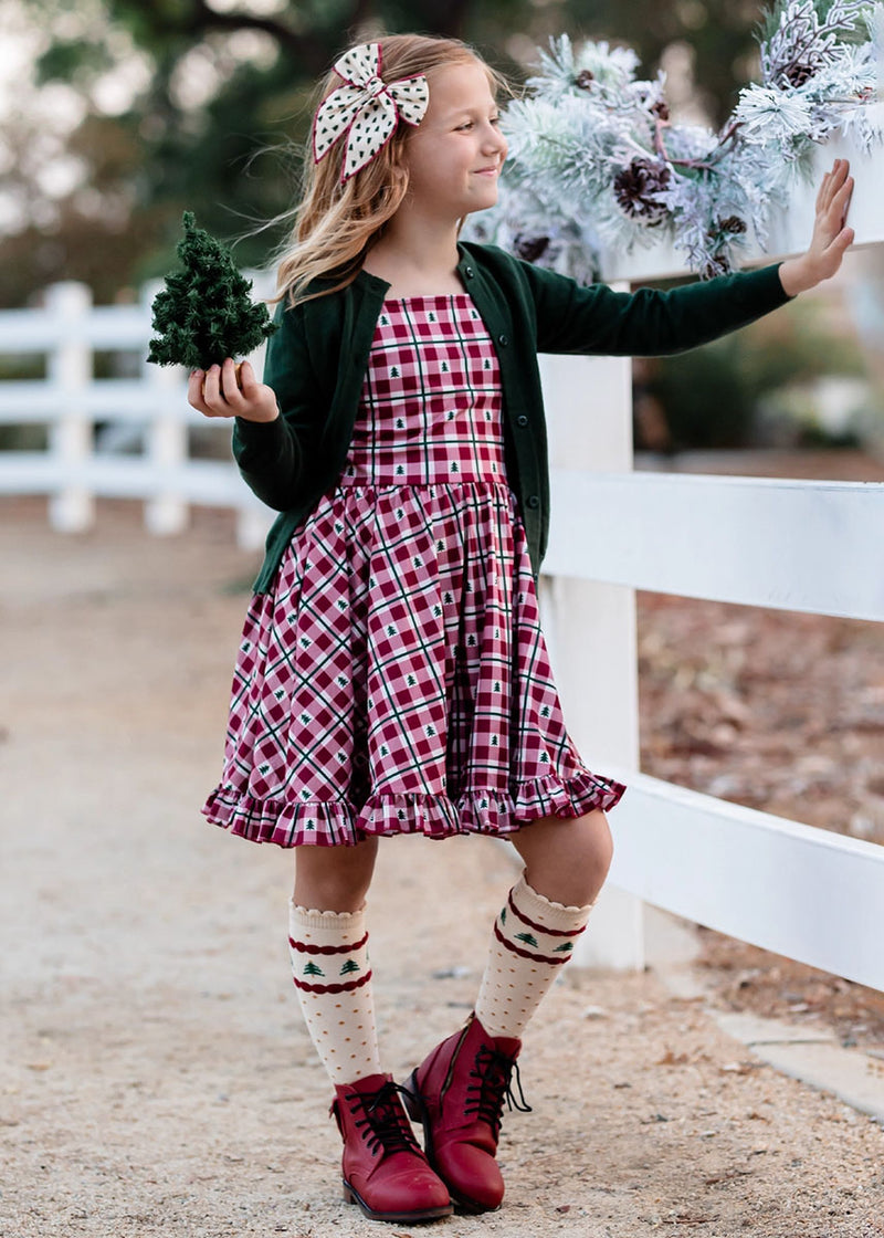 Tree Farm Scalloped Knee High Socks