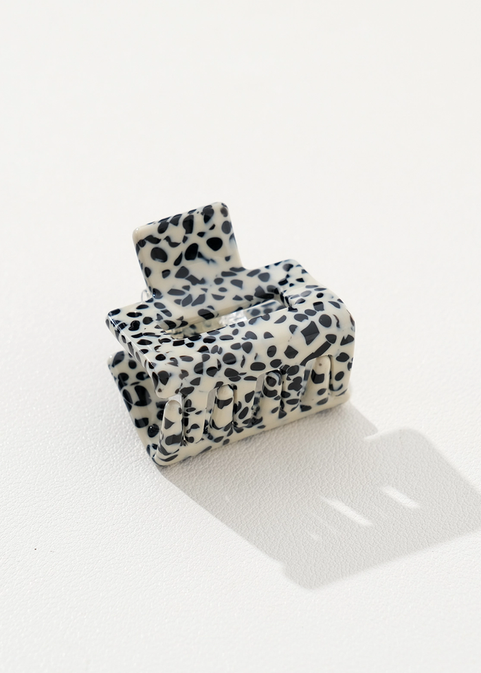Simone Mini Core Classic Square Claw Clip