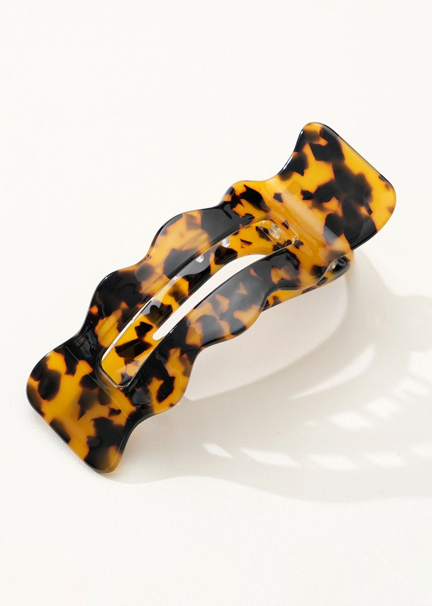 Jane Core Scalloped Flat Claw Clip - Dark Tort