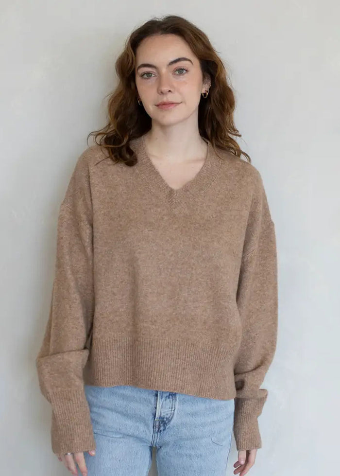 Briar V-Neck Sweater - Mocha