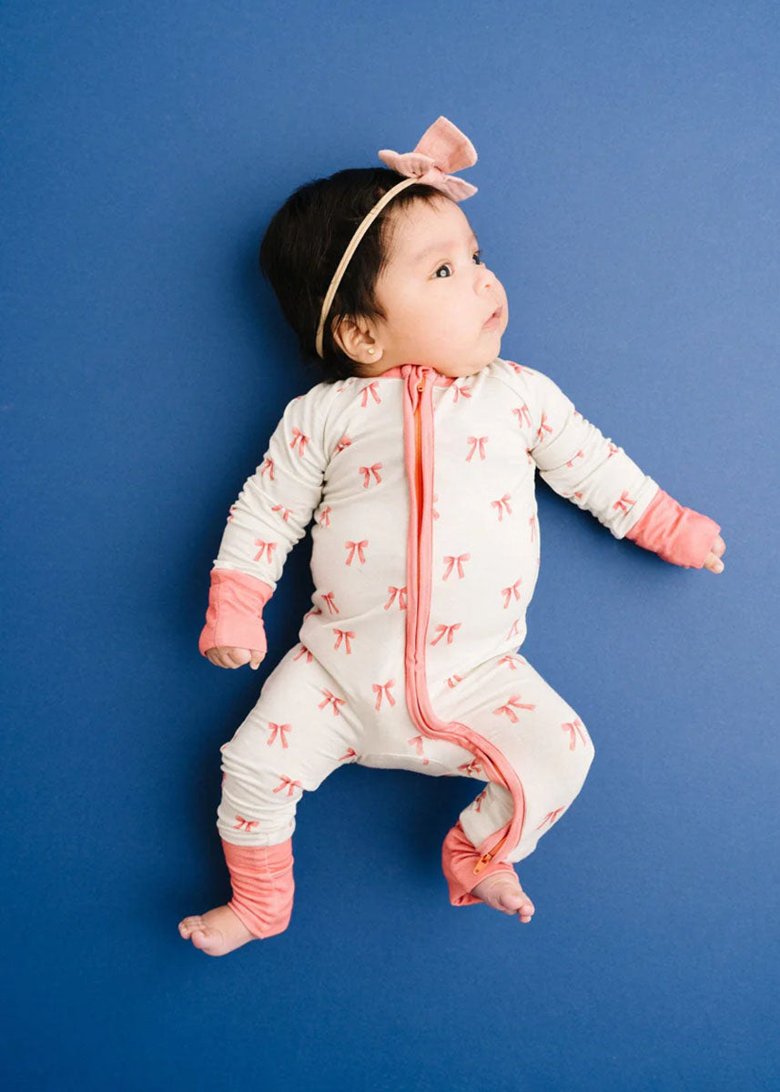 Bamboo Fold-Over Zipper Footie - Bows