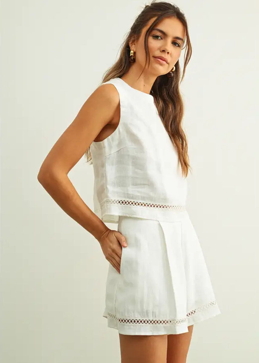 Veila Linen Stitch Shorts - White