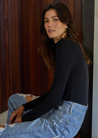 The Perfect Layer Top - Black