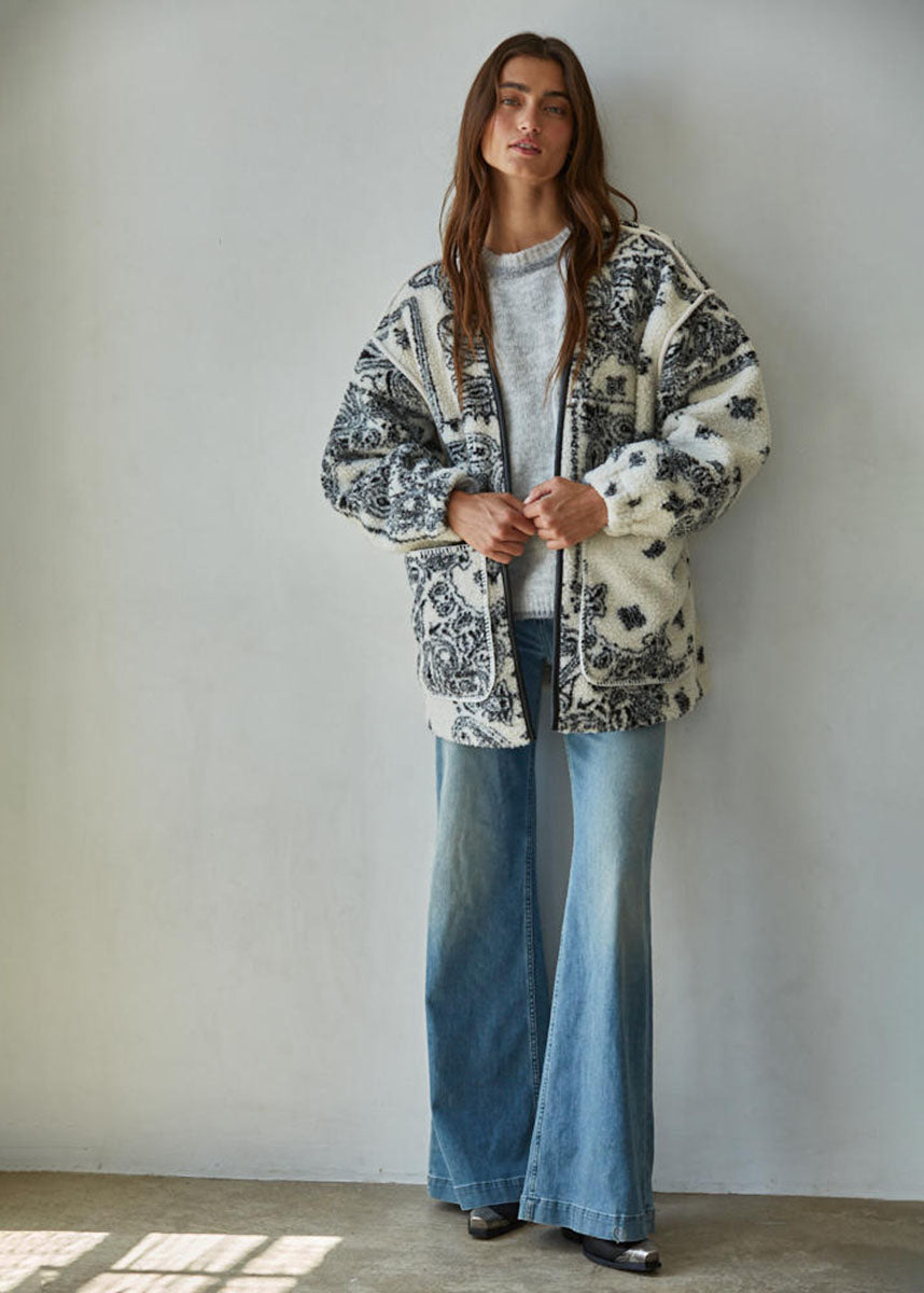 Chalet Sherpa Paisley Jacket - Ivory Black
