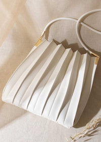 Carrie Medium Shoulder Bag - Ivory