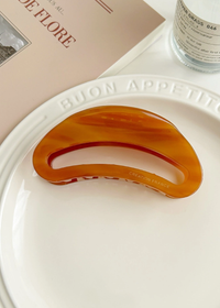 Cut Out Curved Hair Clip - Amber
