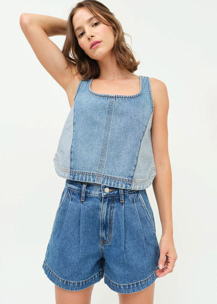 Coronado Pleated Short - Montage