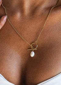 Freshwater Necklace - Gold