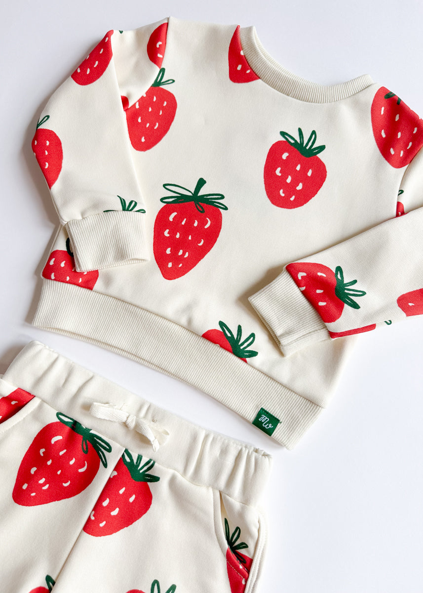 Printed Strawberries Sweatshorts Set