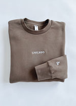 Chicago. Embroidered Crewneck - Walnut & White