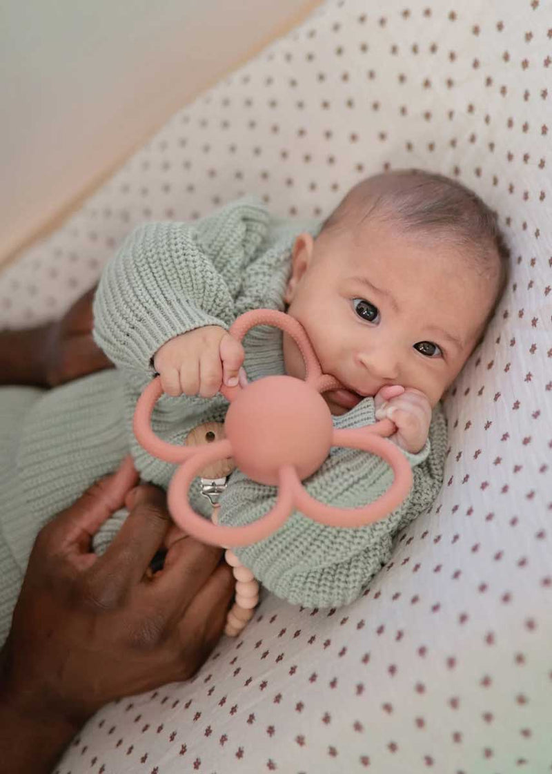 Daisy Rattle Teether - Dusty Rose