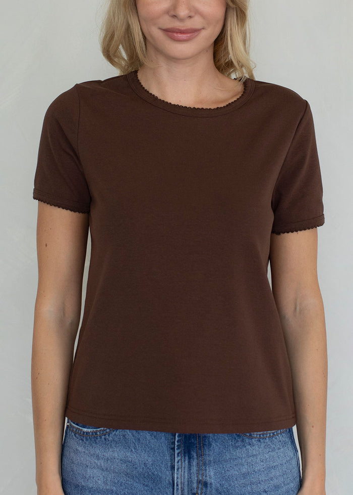 Enley Scallop Edge Basic Tee - Chocolate