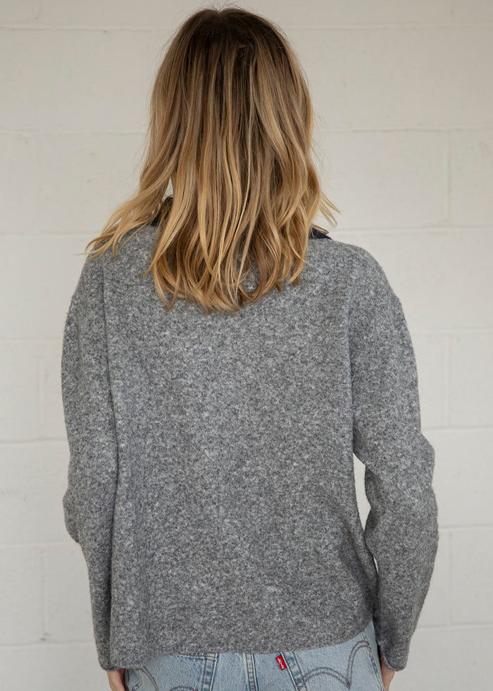 Cam Contrast Collar Pullover - Heather Grey