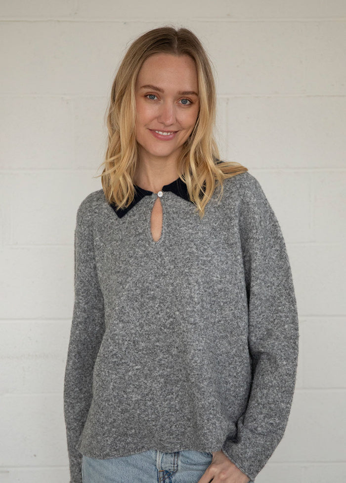 Cam Contrast Collar Pullover - Heather Grey