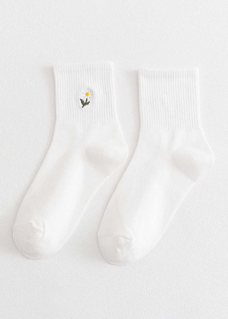 Daisy Embroidered Crew Socks - White