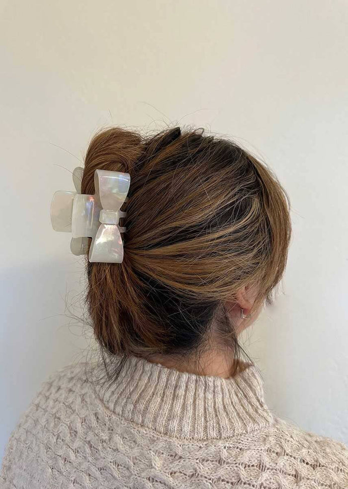 Big Bow Claw Clip - Pearl