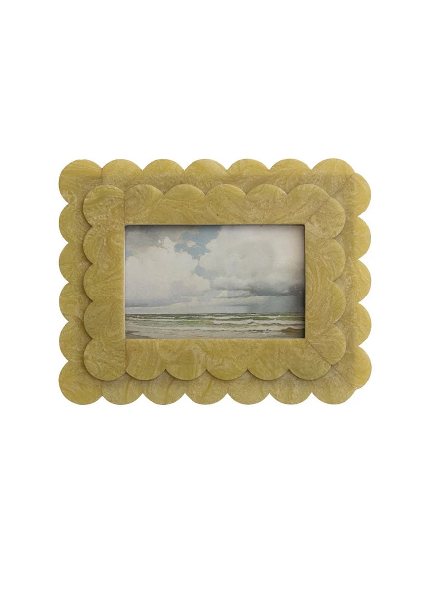 Layered Scallop Edge Picture Frame