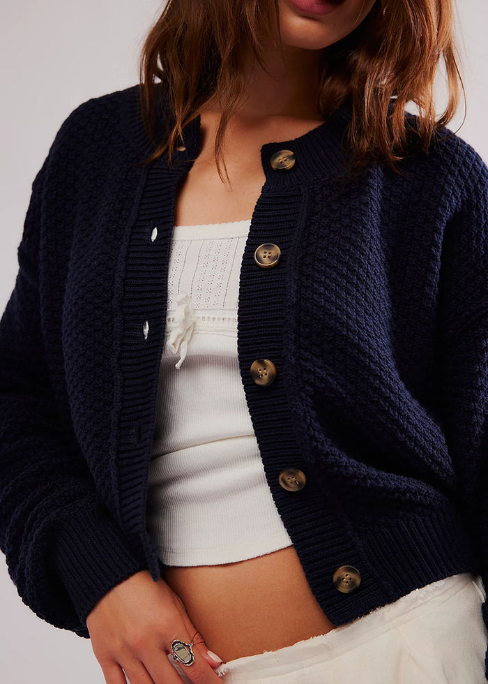Lila Cardi - Sky Captain