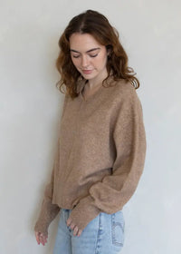Briar V-Neck Sweater - Mocha