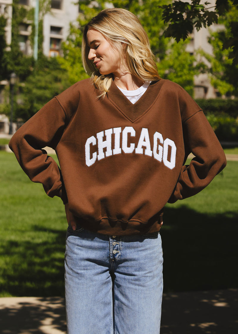Chicago Boucle V-Neck Sweatshirt - Espresso