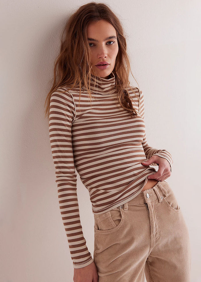Good Good Turtle Stripe Top - Otter & Tea