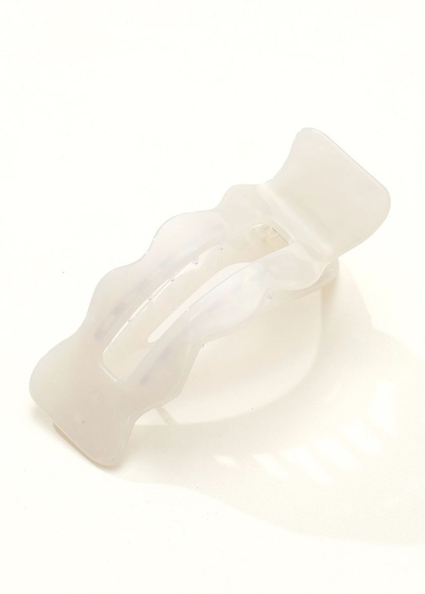 Jane Core Scalloped Flat Claw Clip - Pearl