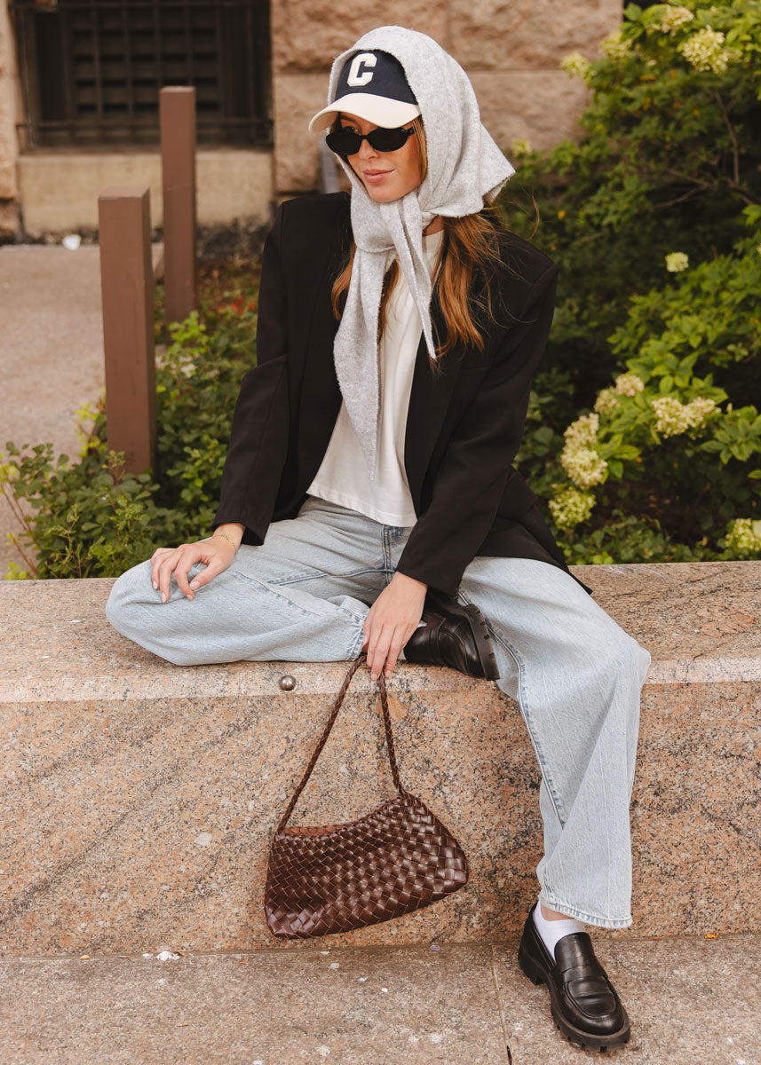 MAD HTR Triangle Scarf - Heather Grey