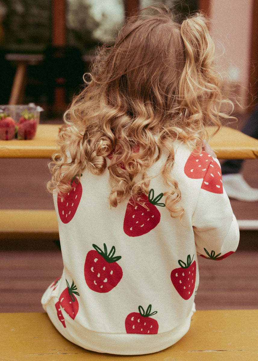 Printed Strawberries Sweatshorts Set