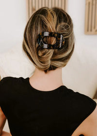 Small Flat Round Clip - Tortoise