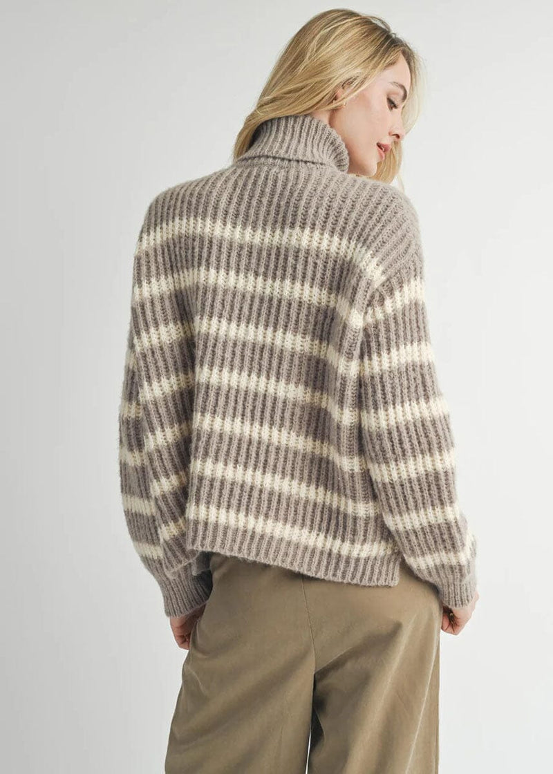 Aki Turtleneck Striped Sweater - Moss Ivory