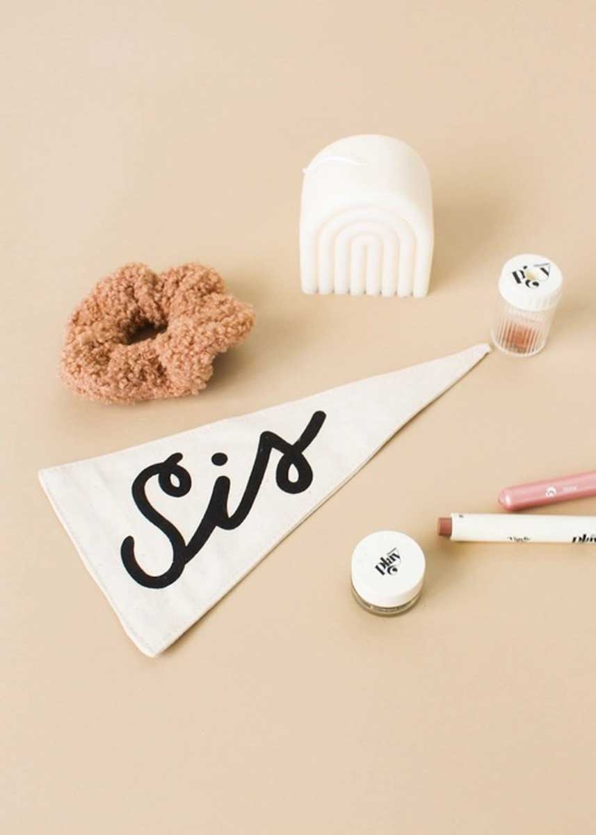 Sis Pennant